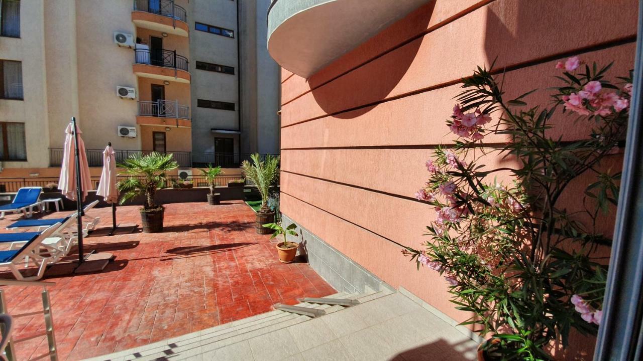 Апартамент Cacao Residence Slântsjev Brjag Eksteriør bilde