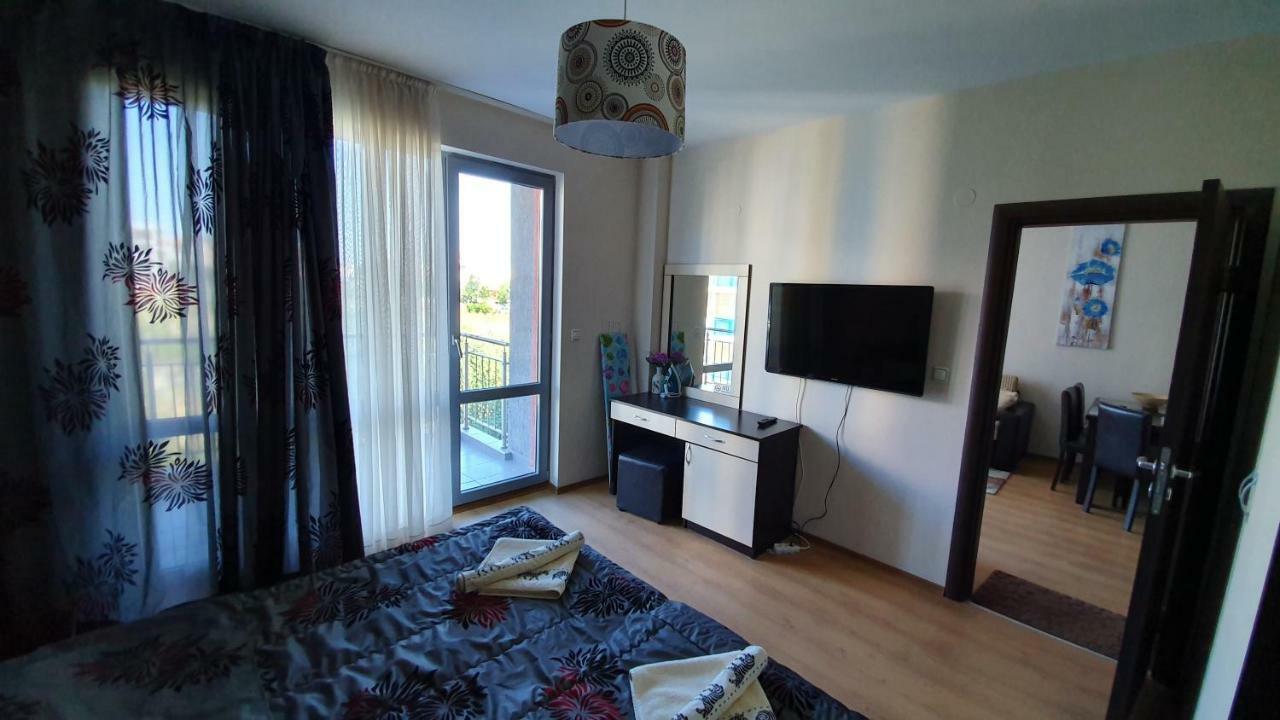 Апартамент Cacao Residence Slântsjev Brjag Eksteriør bilde